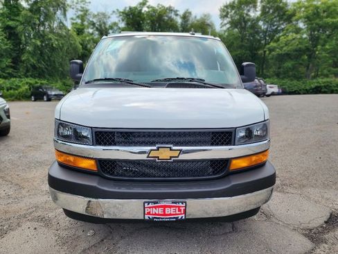 New 2025 Chevrolet Express 3500 w/ Power Convenience Package image 7