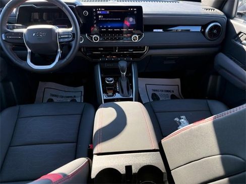 Used 2025 Chevrolet Colorado Z71 w/ Z71 Convenience Package 2 image 11