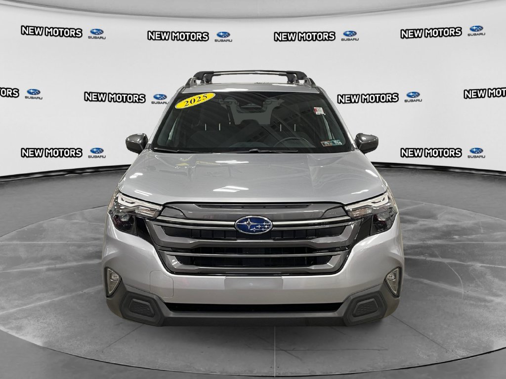 Used 2025 Subaru Forester Premium w/ Convenience Package #1 AWD/4WD image 8