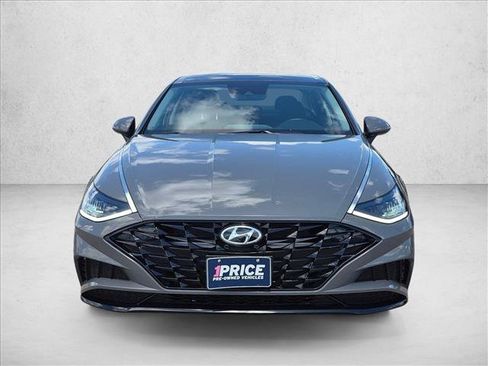 Used 2023 Hyundai Sonata SEL w/ Convenience Package FWD image 2