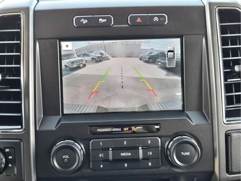Used 2018 Ford F150 XLT w/ Equipment Group 302A Luxury AWD/4WD image 17