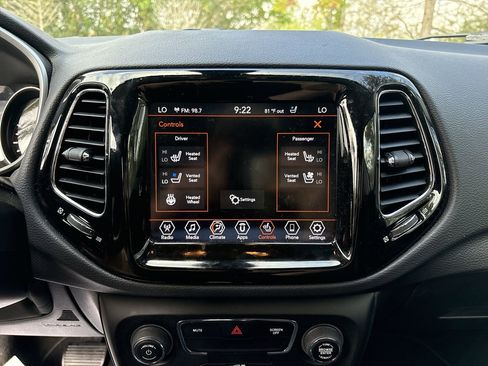 Used 2020 Jeep Compass Limited w/ Luxury Seat Group image 27