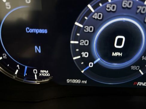 Used 2019 Cadillac Escalade ESV Luxury image 6