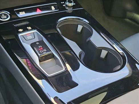 New 2027 Audi A6 e-tron Premium Plus AWD/4WD image 13