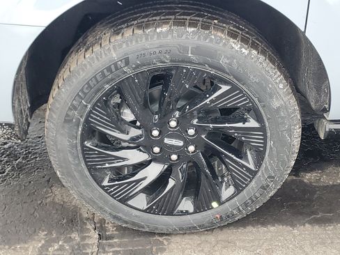 New 2026 Lincoln Navigator L Reserve w/ Jet Appearance Package AWD/4WD image 5