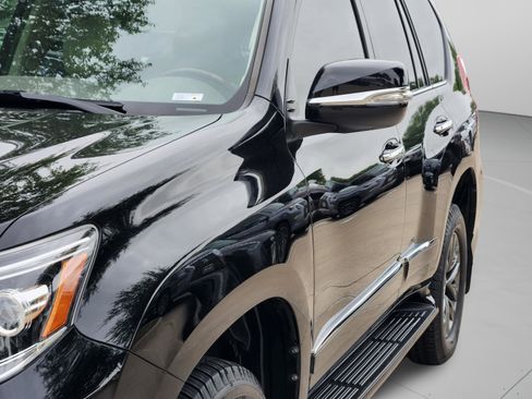 Used 2018 Lexus GX 460 Premium image 40