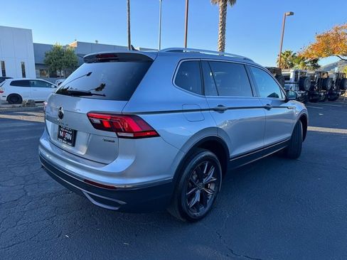 Used 2024 Volkswagen Tiguan SE image 9