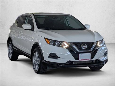 Used 2020 Nissan Rogue Sport S w/ Appearance Package FWD image 3