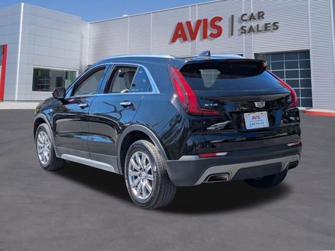 Used 2023 Cadillac XT4 Premium Luxury image 9