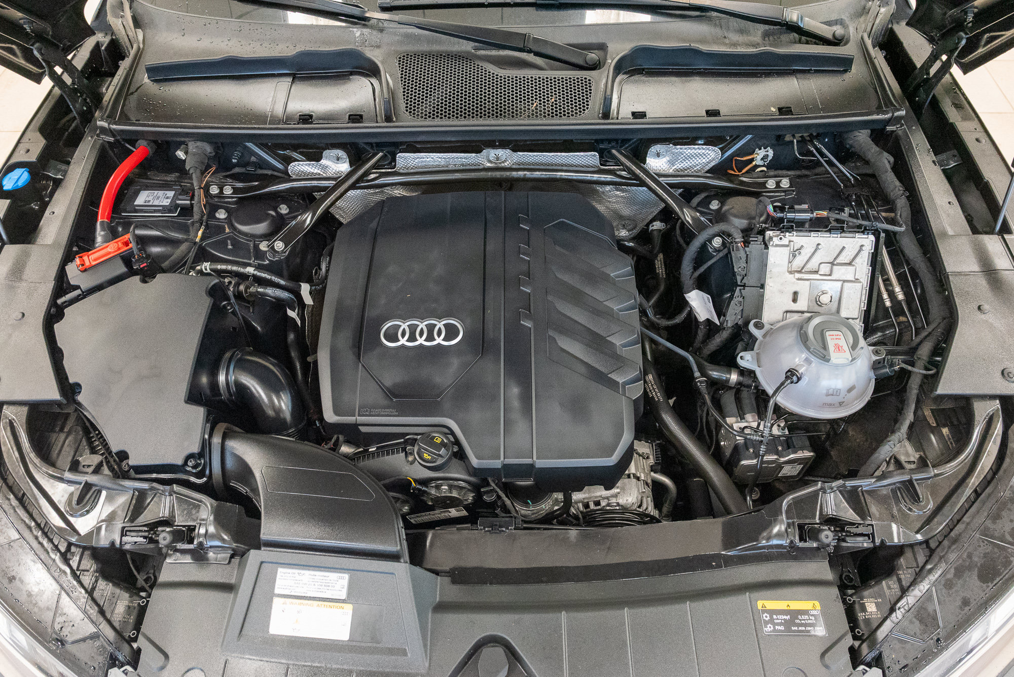 Used 2023 Audi Q5 2.0T Premium Plus w/ Premium Plus Package AWD/4WD image 3