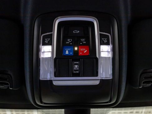 Used 2024 RAM 2500 Limited AWD/4WD image 26