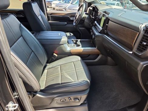 Certified 2024 Chevrolet Silverado 3500 High Country w/ High Country Premium Package AWD/4WD image 15
