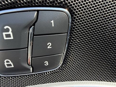 Used 2016 Ford Explorer Limited image 31