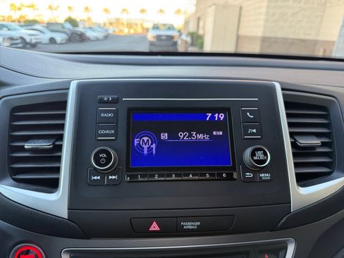 Used 2017 Honda Ridgeline RT image 28