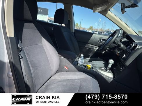 Used 2013 Nissan Rogue S image 9