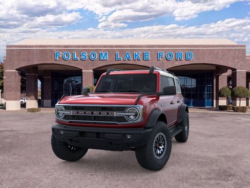 New 2026 Ford Bronco Outer Banks w/ Sasquatch Package AWD/4WD image 2