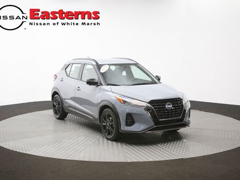 Used 2023 Nissan Kicks SR w/ SR Premium Package FWD image 49