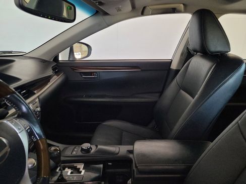 Used 2014 Lexus ES 350 w/ Premium Package FWD image 17