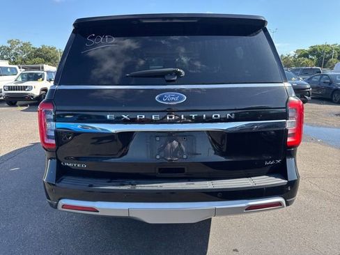 Used 2024 Ford Expedition Max Limited RWD image 5