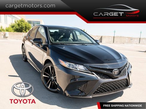 Used 2019 Toyota Camry SE w/ Convenience Package image 1