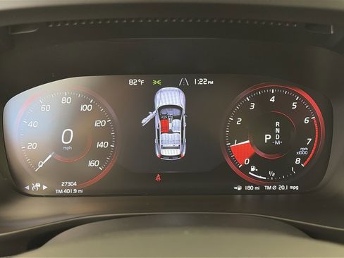 Used 2022 Volvo XC40 T5 Inscription image 15