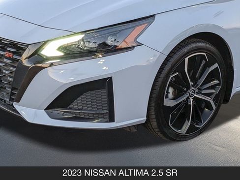 Certified 2023 Nissan Altima 2.5 SR image 10