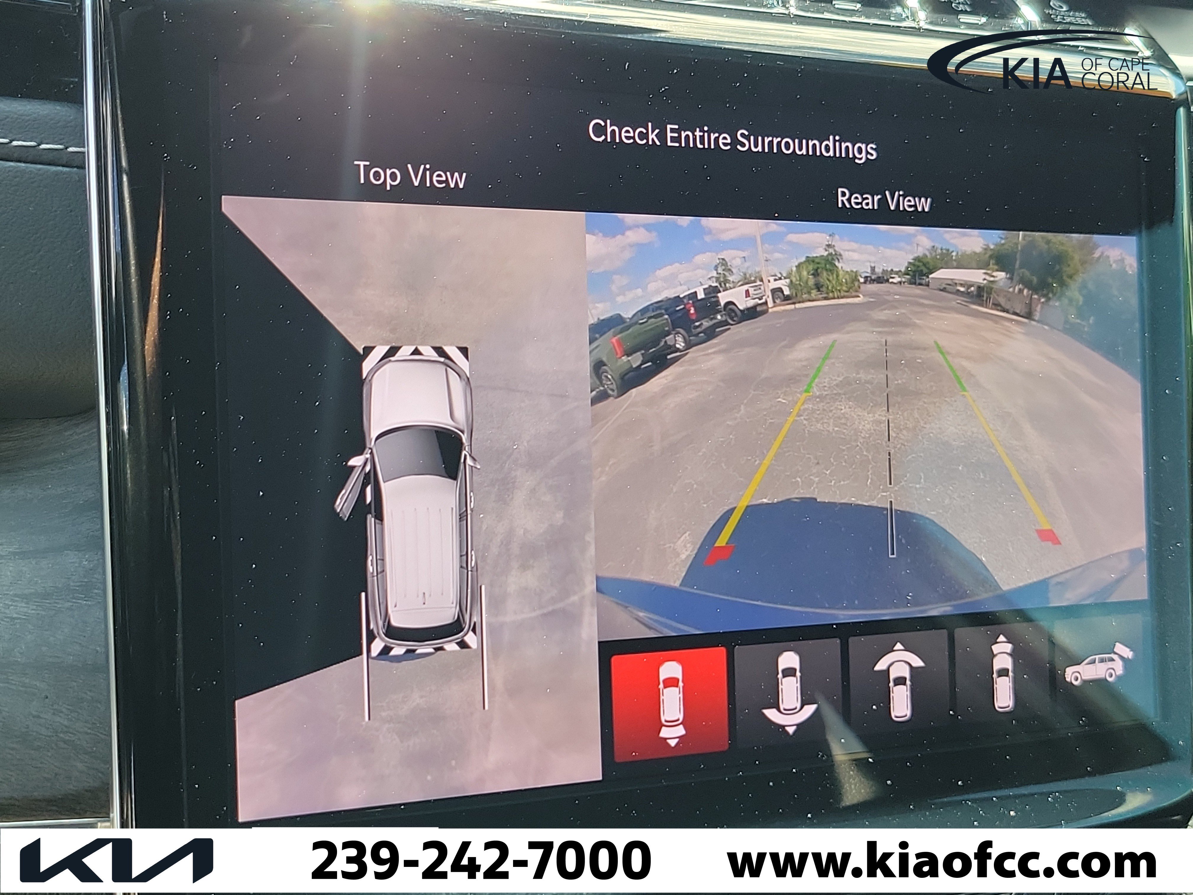 Used 2023 Jeep Grand Cherokee Overland w/ Adv Protech Group III RWD image 30