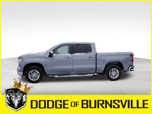 Used 2025 Chevrolet Silverado 1500 LT image 4