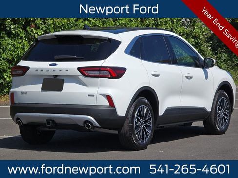 New 2025 Ford Escape Base w/ Class II Trailer Tow Package image 3