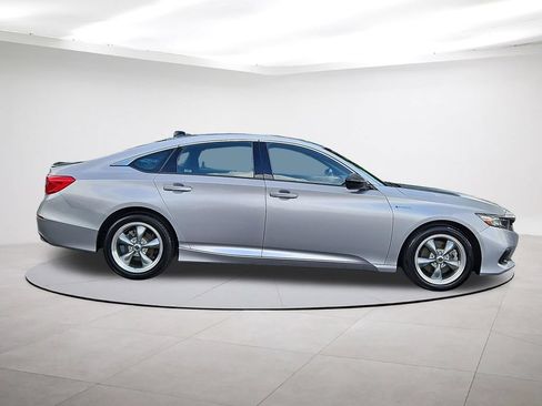 Used 2022 Honda Accord Sport image 8