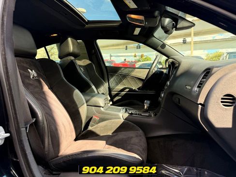 Used 2016 Dodge Charger R/T Scat Pack w/ Beats Audio Group RWD image 35