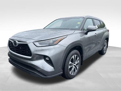New 2026 Toyota Highlander XLE AWD/4WD image 1