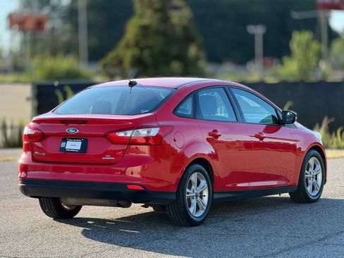 Used 2014 Ford Focus SE FWD image 9