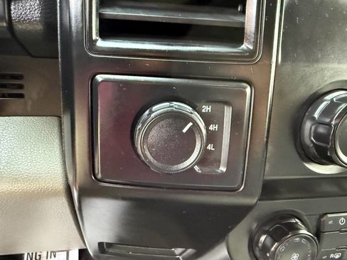 Used 2019 Ford F150 XL image 24