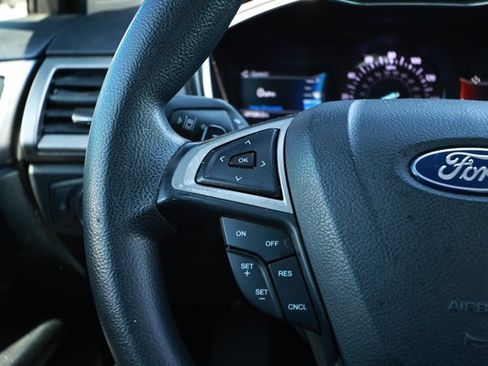 Used 2019 Ford Fusion SE FWD image 13