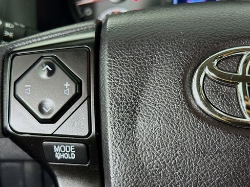 Used 2021 Toyota Tacoma SR image 13