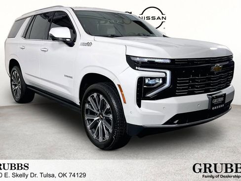Used 2025 Chevrolet Tahoe High Country AWD/4WD image 1