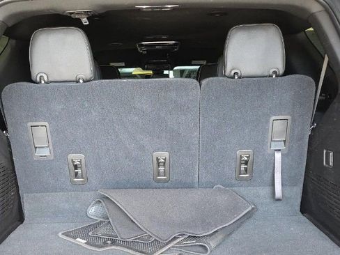 Used 2021 GMC Yukon SLT AWD/4WD image 10