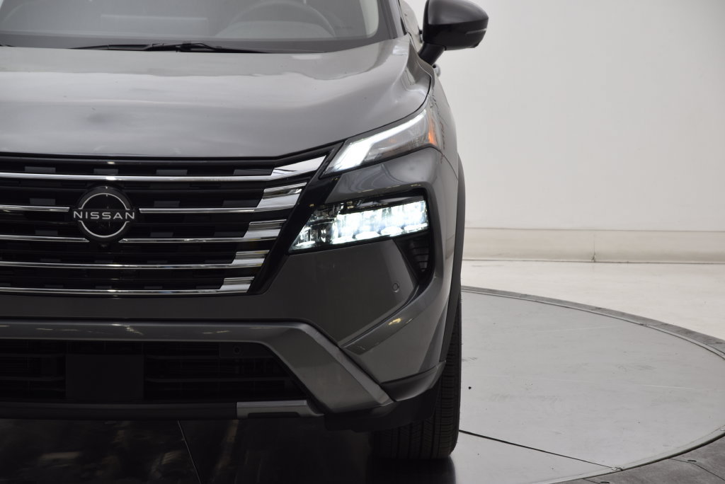 Used 2026 Nissan Rogue SL FWD image 10