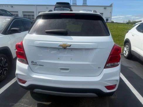 Used 2020 Chevrolet Trax LT w/ LT Convenience Package AWD/4WD image 6