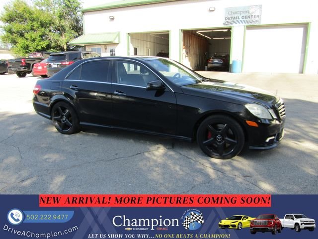 Used 2010 Mercedes-Benz E 550 Sedan image 3
