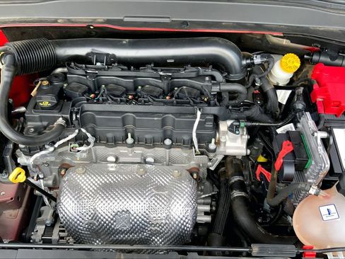 Used 2021 Jeep Renegade Latitude FWD image 32
