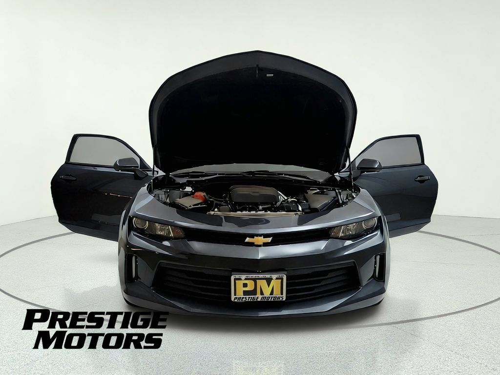 Used 2016 Chevrolet Camaro LT RWD image 12
