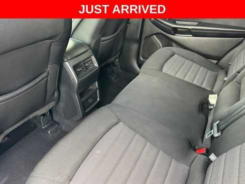 Certified 2022 Ford Edge SE w/ Black Appearance Package AWD/4WD image 4