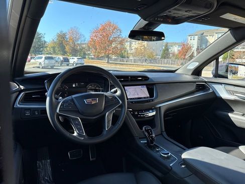 Certified 2025 Cadillac XT5 Sportv image 25