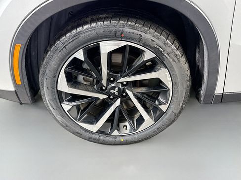 Used 2023 Mitsubishi Outlander SE FWD image 38