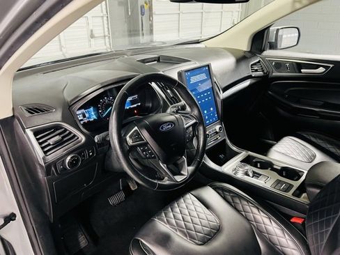 Used 2023 Ford Edge Titanium image 21