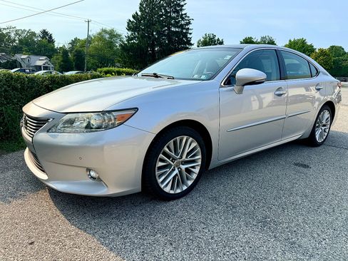 Used 2014 Lexus ES 350 FWD image 9