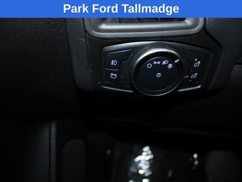 Used 2015 Ford Focus SE w/ Equipment Group 201A image 17