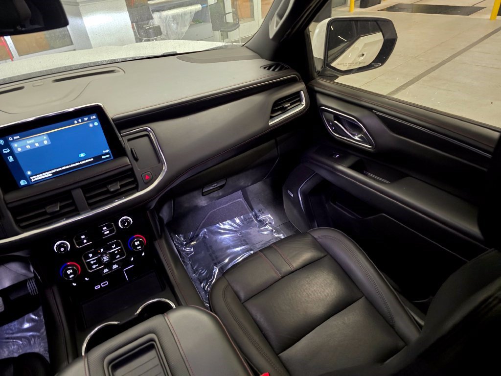 Used 2024 Chevrolet Suburban RST RWD image 41